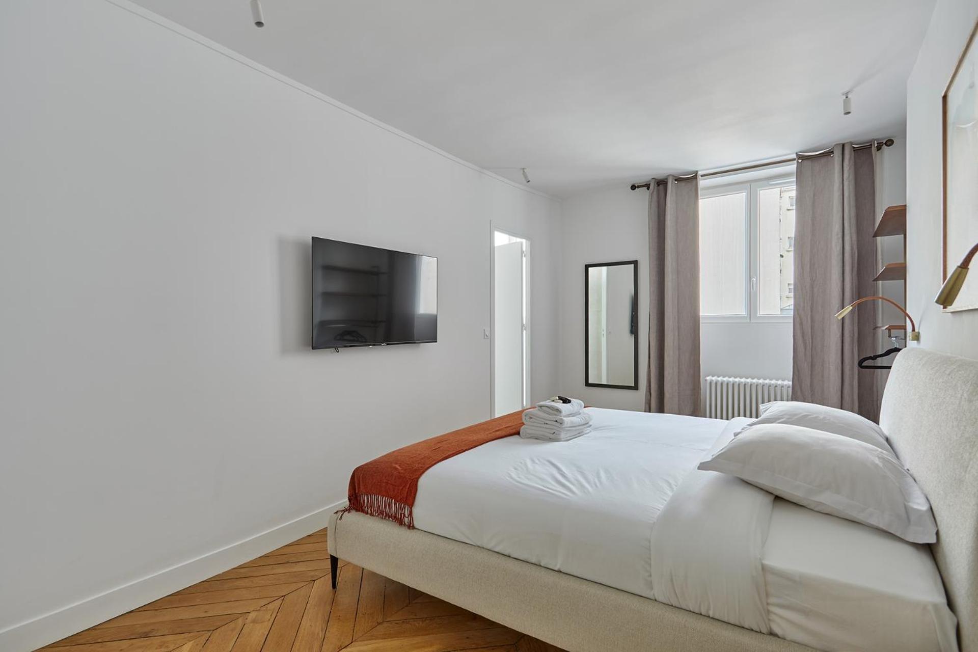 Apartment Louvre Palais Royal By Prestige